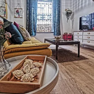 apartamento-a-2-minutos-de-plaza-la-merced-malaga.hotelsinnerja.org/